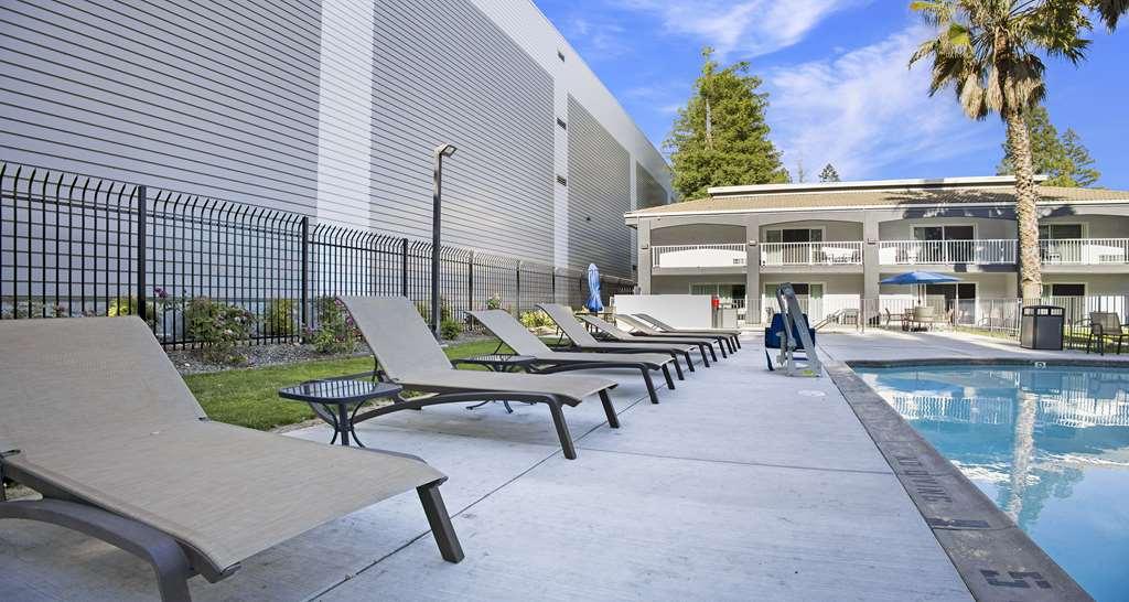 Surestay Plus Hotel By Best Western Sacramento North Instalações foto